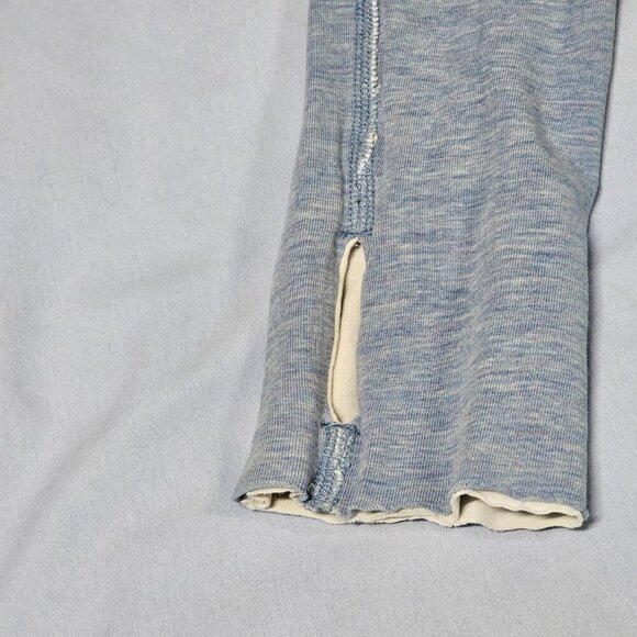 Lululemon Athletica Every Yogi Long Sleeve Top Women Size 8 Blue/White - Picture 12 of 15